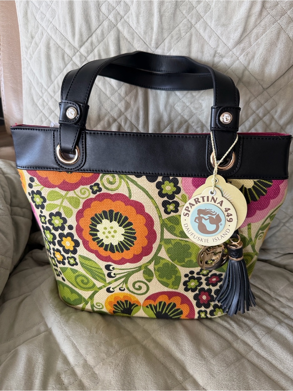 Spartina 449 port passage day tote! 
Floral beauty!